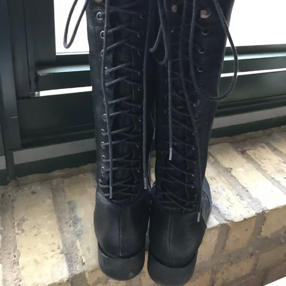 Joie back lace riding boots